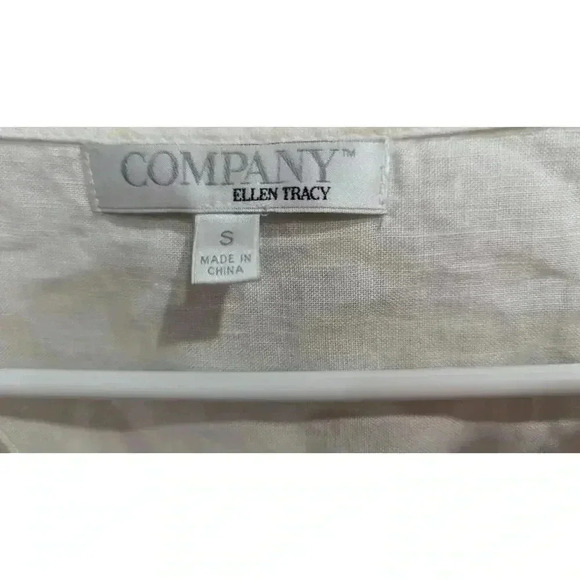 White 100% linen short sleeve top w/ gold zipper by Company Ellen Tracy size S - Picture 2 of 5